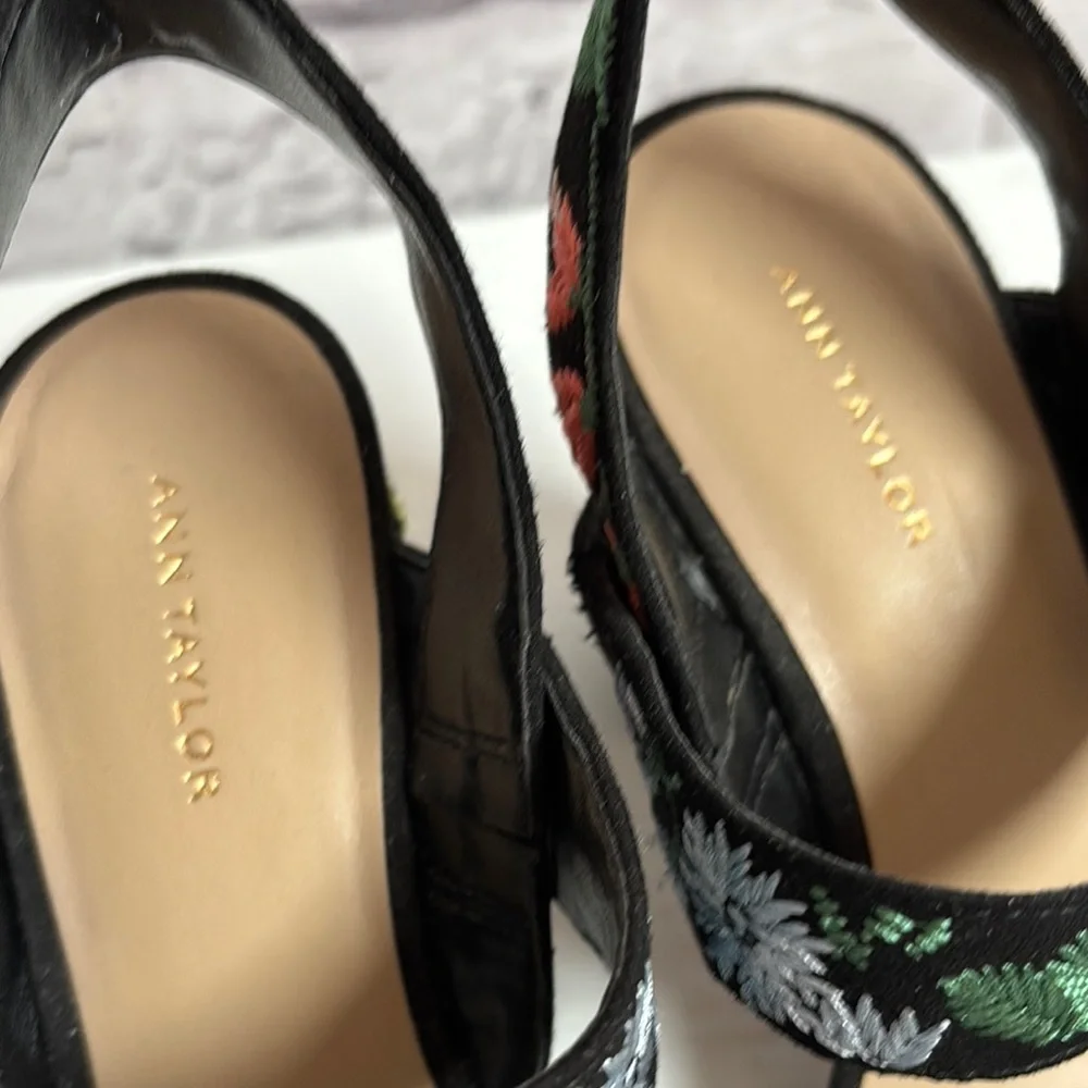 Ann Taylor Black Floral Embroidered Sandals - Picture 6 of 8